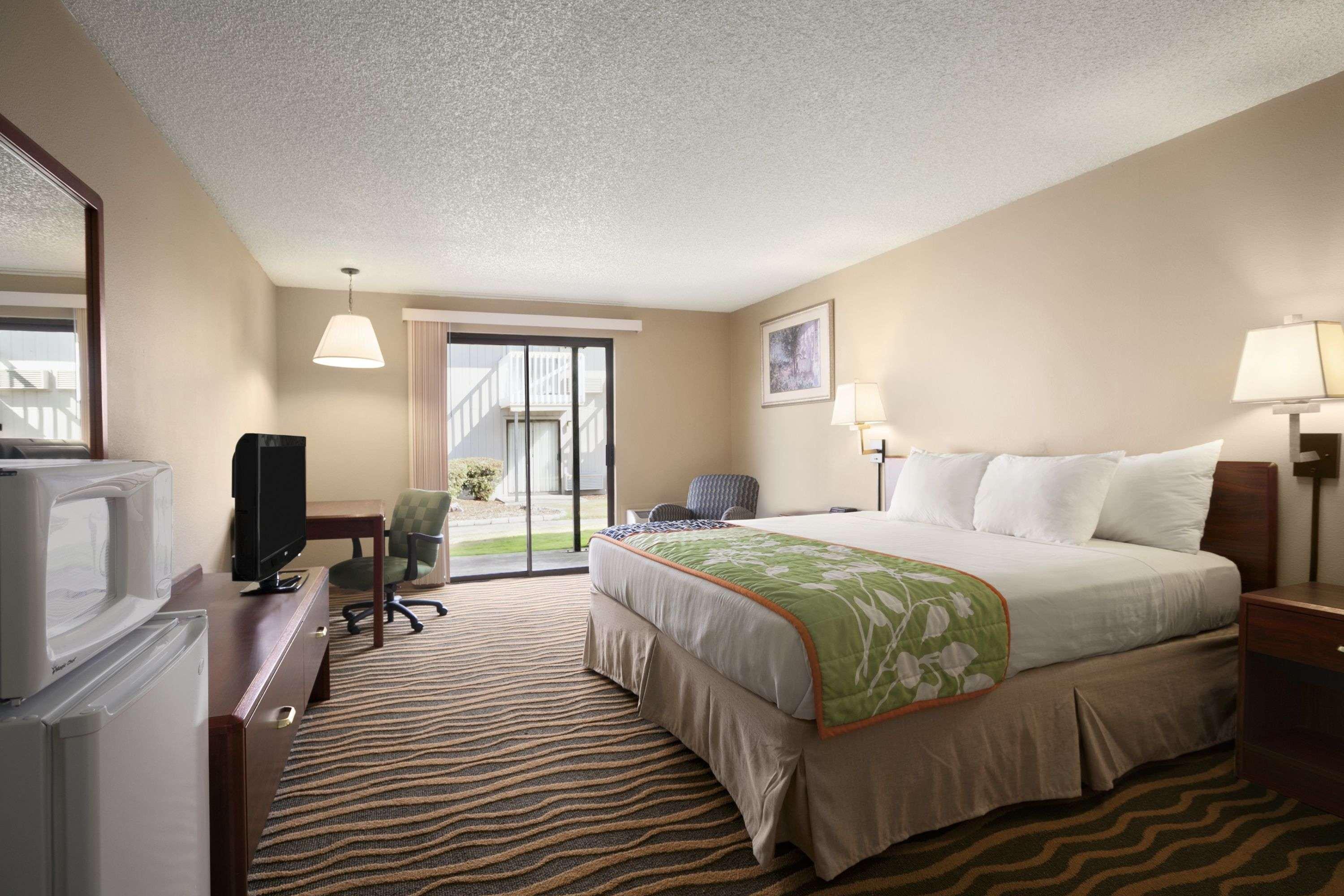 South Tacoma Suites ภายนอก รูปภาพ